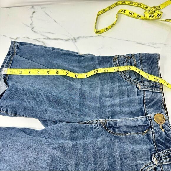 Democracy “Ab”solution Jean Shorts- Size 4 - Picture 5 of 10